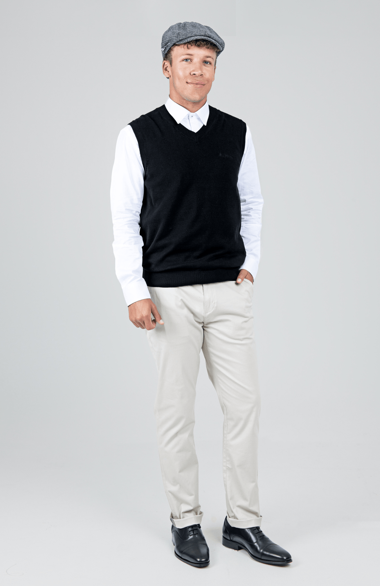 Sleeveless Knit Pullover - Black