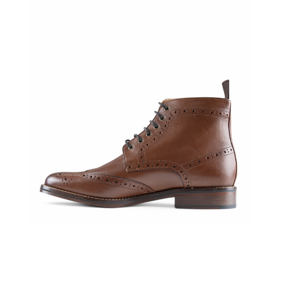 BROGUE BOOT - MAHOGANY