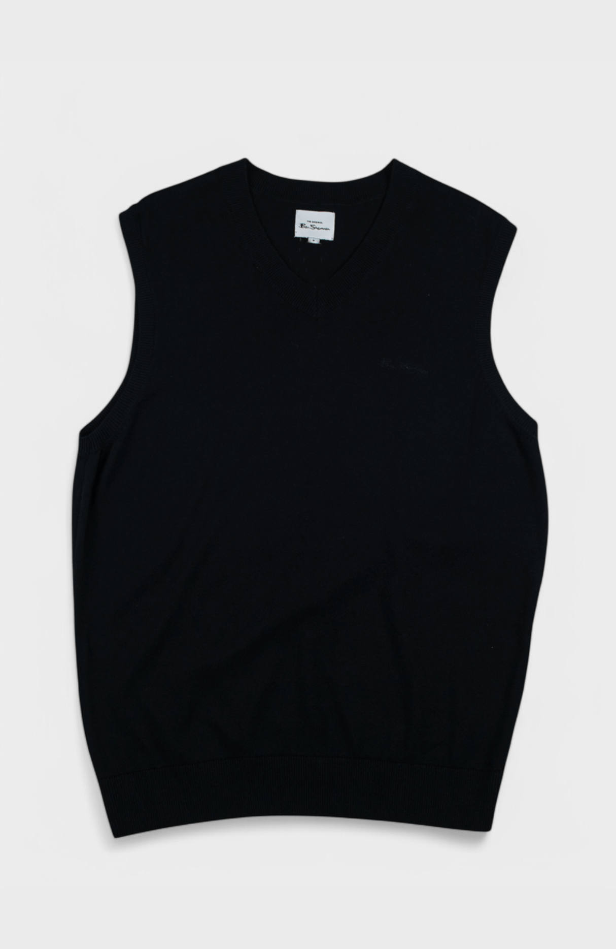 Sleeveless Knit Pullover - Black