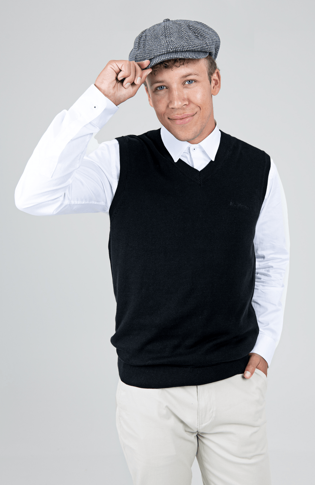 Sleeveless Knit Pullover - Black