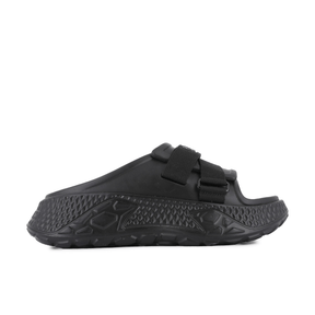 Palladium Offbound Slide in Black – side view showing adjustable strap and diamond-textured lug sole