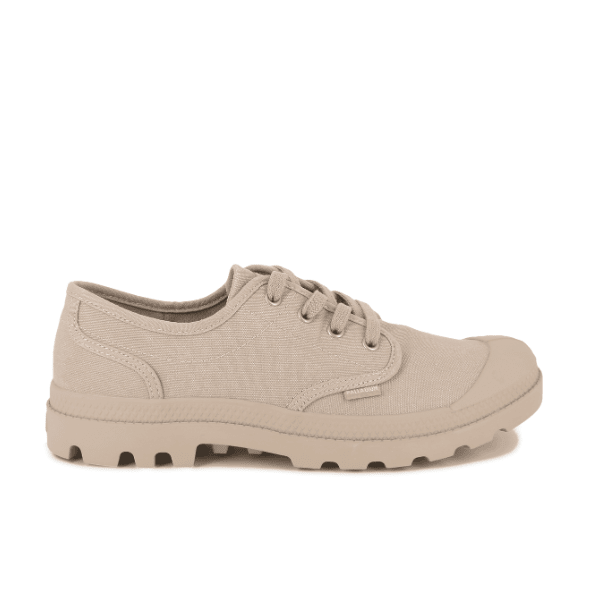 Palladium Pampa Oxford Pilat men's low-top sneaker – side profile, beige washed canvas upper with tonal lacing and durable rubber outsole