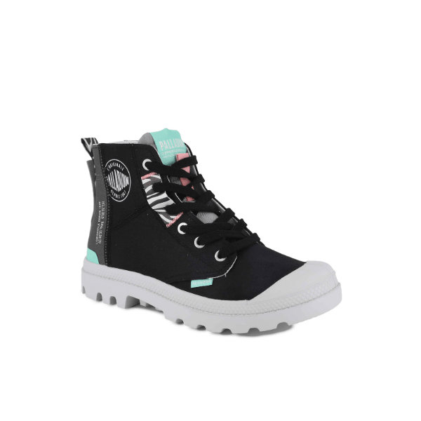 Pampa Hi Urban Layer Black high-top boot – front angle view showing teal detail and white rubber outsole