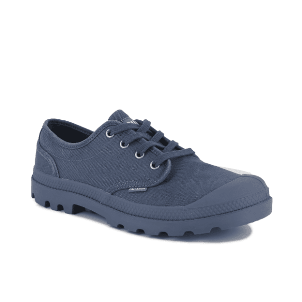 Palladium Pampa Oxford Vintage Indigo sneaker – front-angle view showing washed canvas construction, lace-up front and grippy rubber outsole