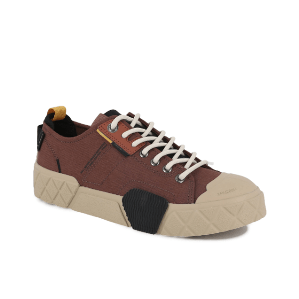 Palladium Ace City Shell in Racoon - angled front view showing ripstop upper, lace-up details and unique mixed rubber outsole