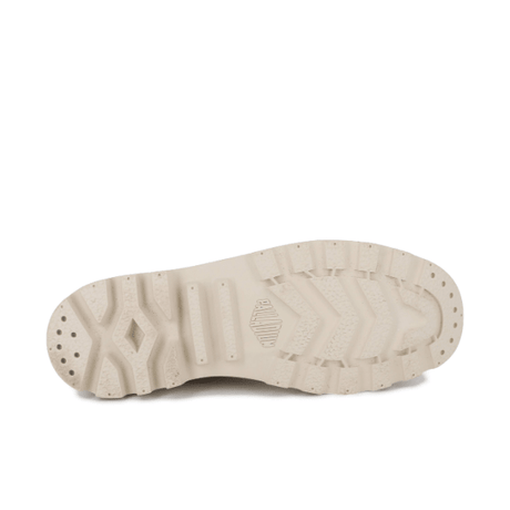 Pampa Hi Pilat boot - cream lug sole with durable tread pattern and Palladium branding