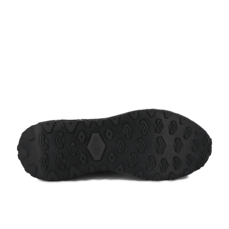 Palladium Offrunner WP+ Black sneaker – outsole detail showing multi-directional tread pattern for grip on all terrains