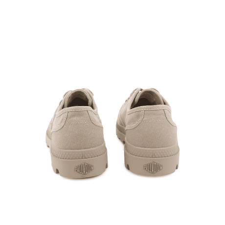 Palladium Pampa Oxford Pilat sneaker pair – rear view with Palladium heel embossing, tonal beige canvas upper and flat rubber outsole