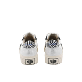 Palladium Ace Lo Mix Leather sneaPkaelrlsa diinu mS tAacre  WLhoi tMei x/  LZeeabtrhae r-  spnaeiark ebrasc ki nv iSetwa rs hWohwiitneg  /z eZberbar ap r-i npta ihre ebla ctka bvsiew showing zebra print heel tabs