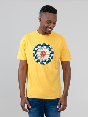 Man wearing Ben Sherman Geo Target T-Shirt in Banana yellow with bold circular geometric print
