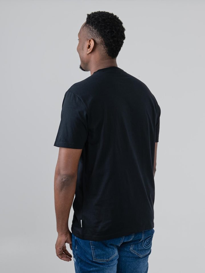 Back view of Ben Sherman Geo Target T-Shirt in Black — regular fit men&