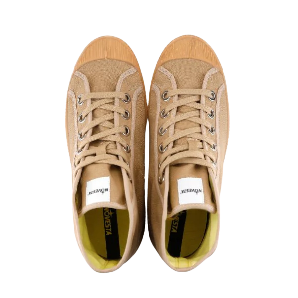 Partisan and Co Star Dribble 16 high-top sneakers in sesame – top-down pair view showing cotton laces and removable recycled insole