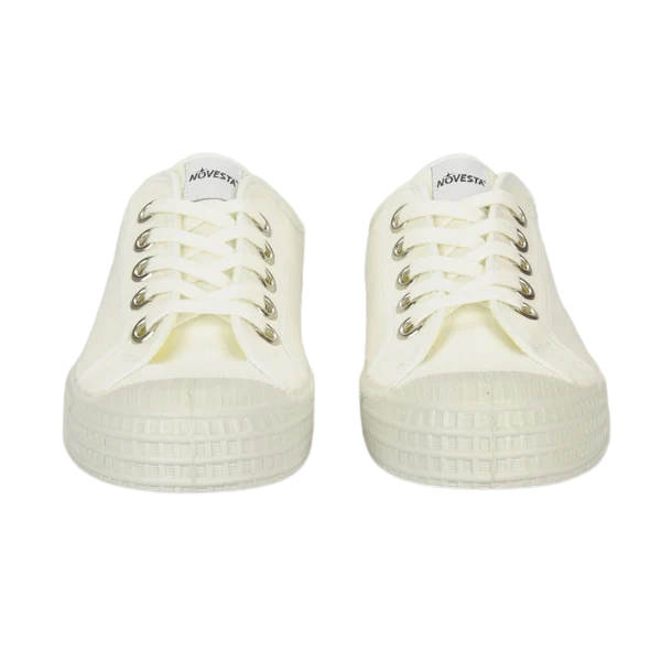 Partisan and Co Star Master 10 white sneakers – front-facing pair view showing cotton canvas upper and gold-tone eyelets