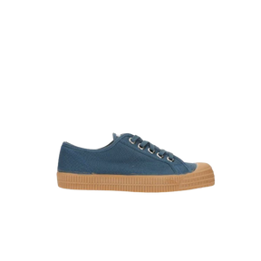Partisan and Co Star Master 9F low-top sneaker in blue with natural rubber sole – 100% cotton upper, side profile view
