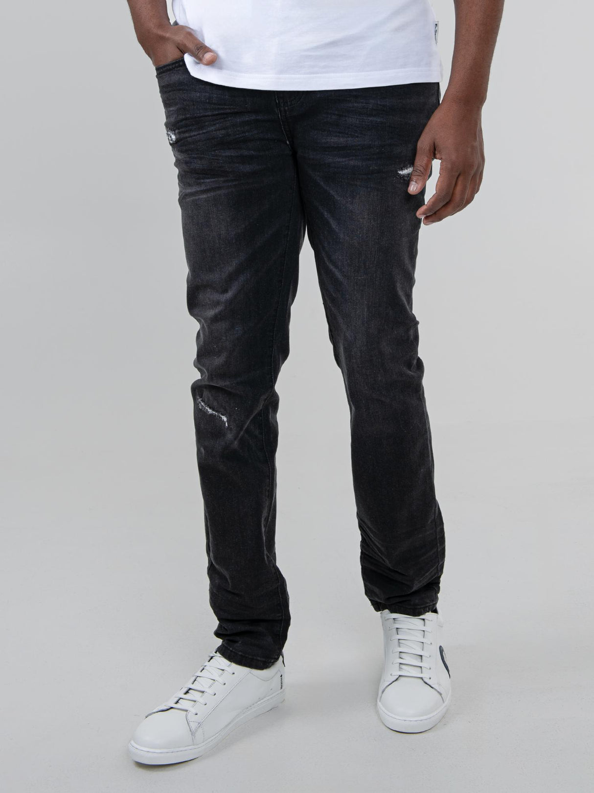 ABRASION DENIM SLIM FIT - Black