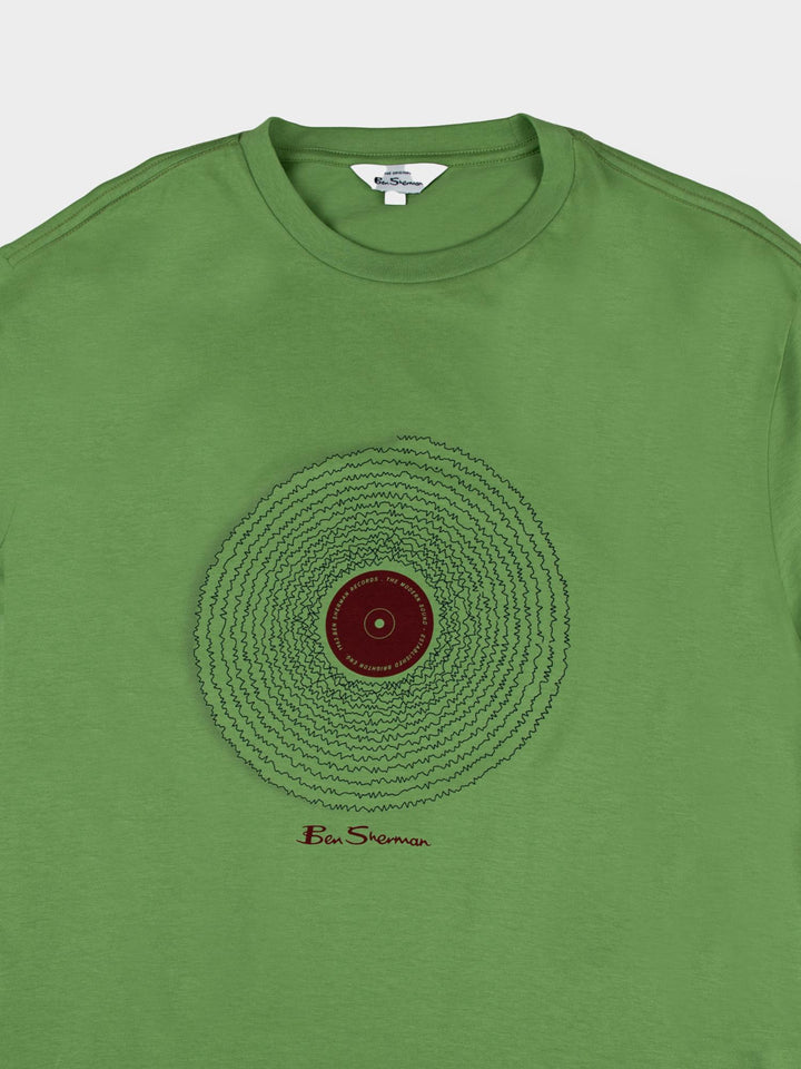 Ben Sherman Sound Wave Graphic T-Shirt in Piquant Green – close-up flat lay of bold vinyl record chest print with Ben Sherman signature detail
