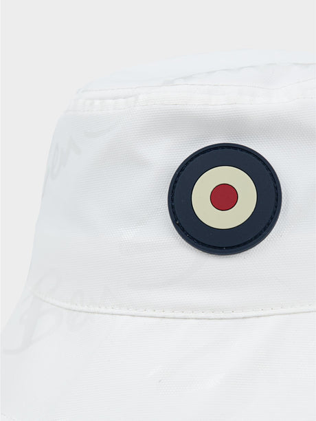 Ben Sherman bucket hat in White – close-up of embroidered target logo on the reversible interior lining