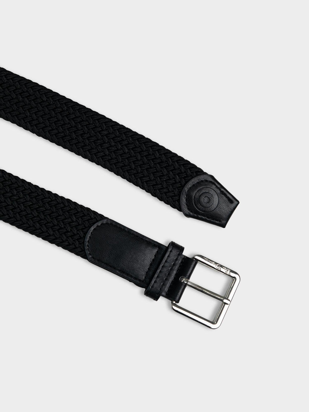 Ben Sherman Weave Belt Black - close-up of black woven pattern with black leather strap and silver buckle detail